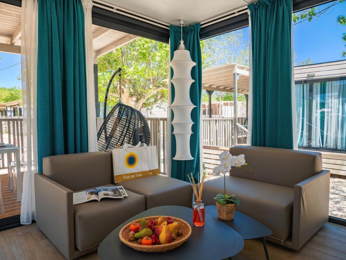 Club Del Sole Romagna Family Resort Riccione Exterior photo