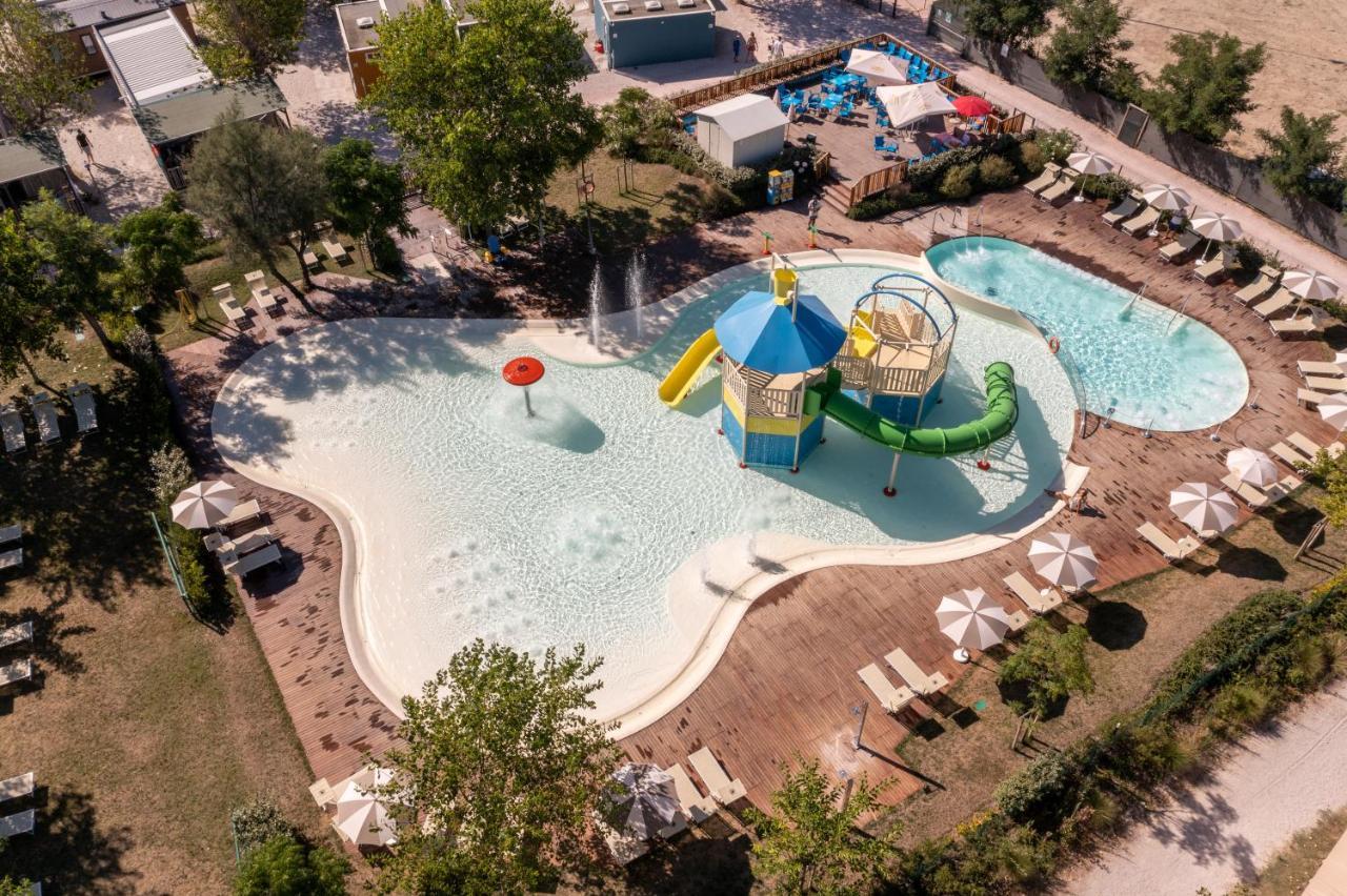 Club Del Sole Romagna Family Resort Riccione Exterior photo