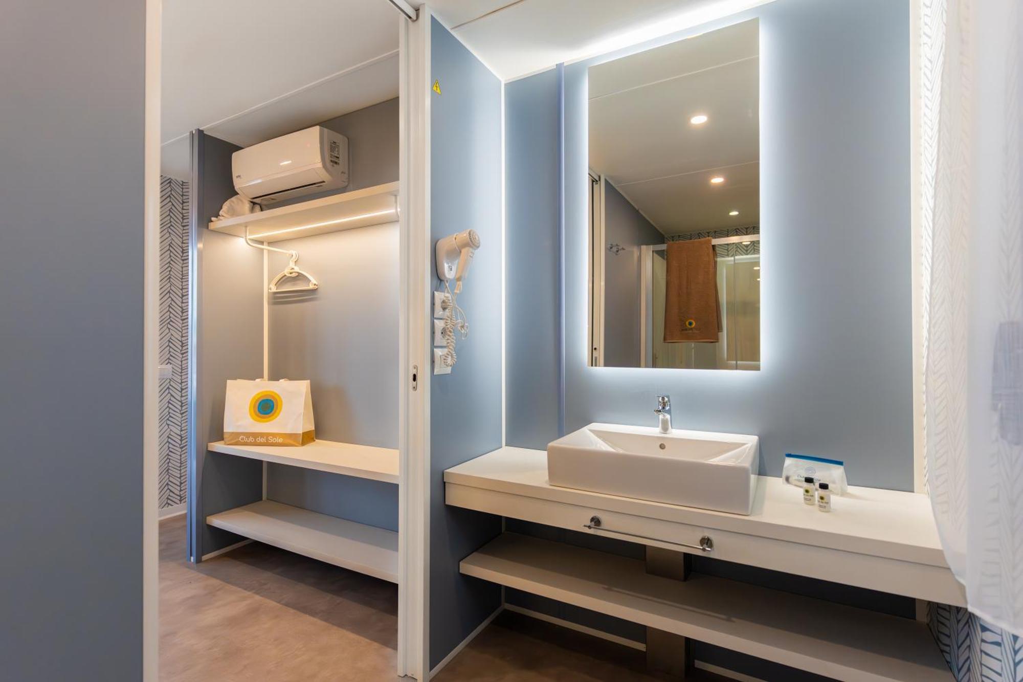 Club Del Sole Romagna Family Resort Riccione Exterior photo